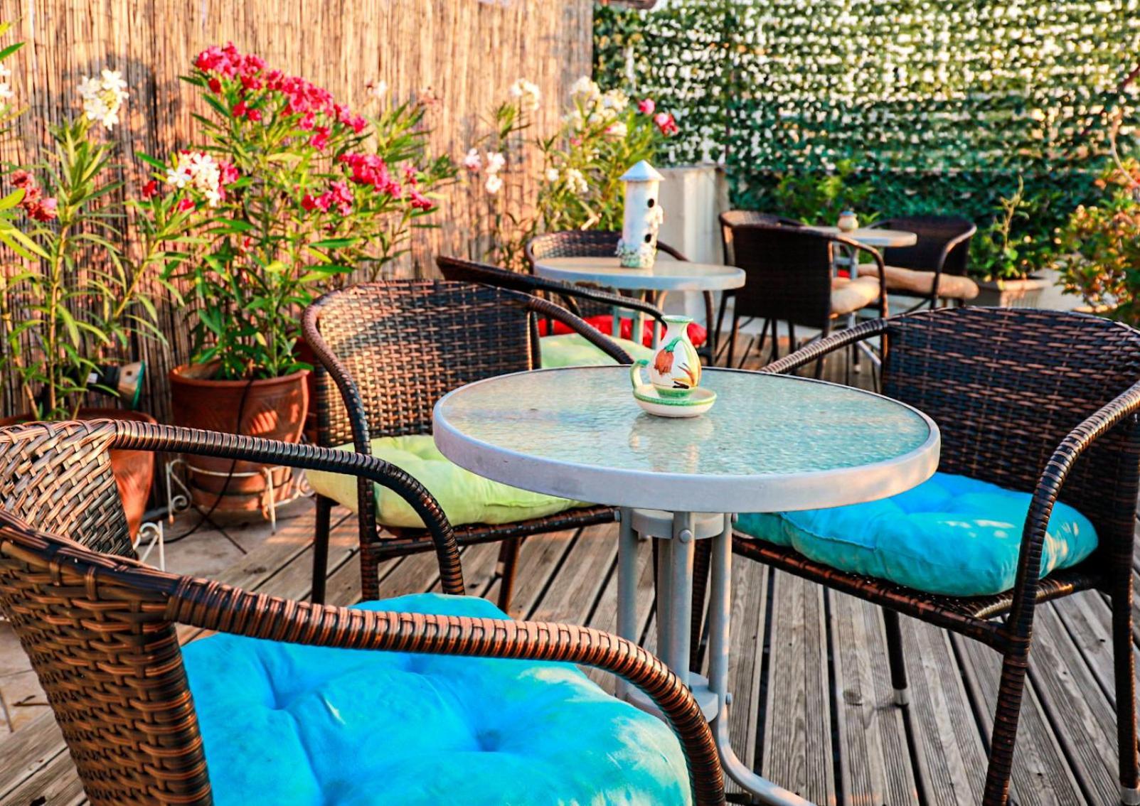 Renovated Apartment With Roof Garden Access, 15 M Walk To Acropolis 雅典 外观 照片