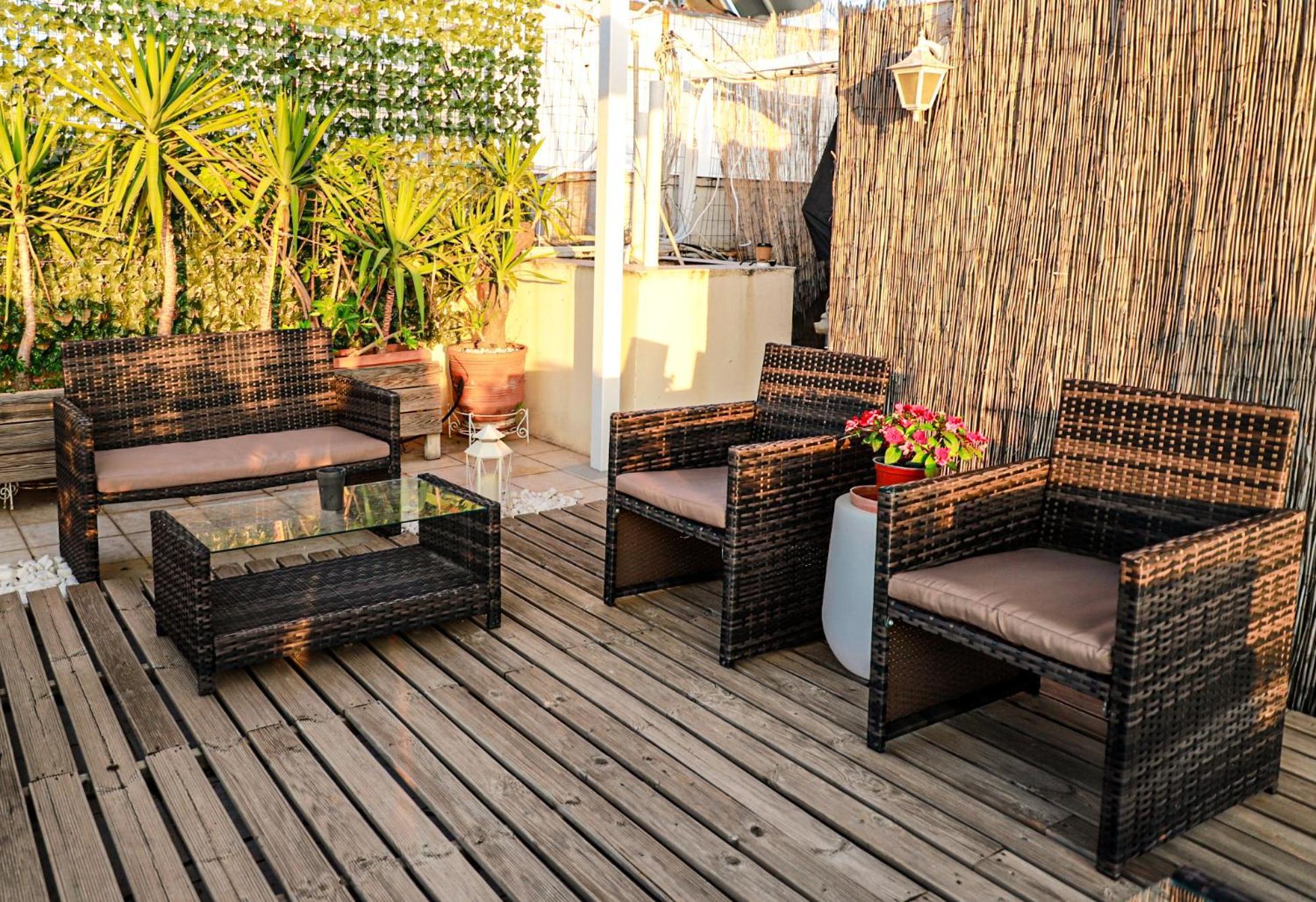 Renovated Apartment With Roof Garden Access, 15 M Walk To Acropolis 雅典 外观 照片